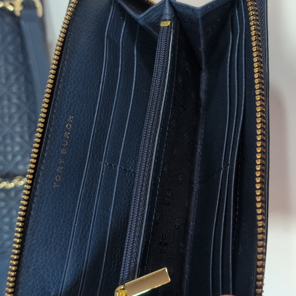 Tory Burch Bryant Tote with Matching Wallet Navy Blue - Picture 14 of 16